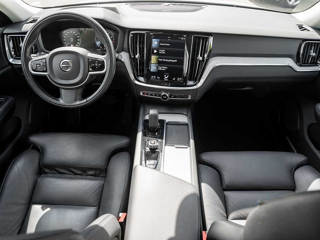 Volvo  CC Pro B5 AWD