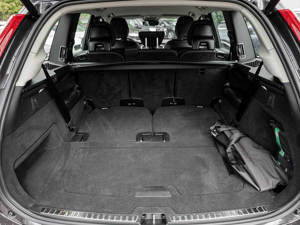 Volvo  T8 AWD Bright