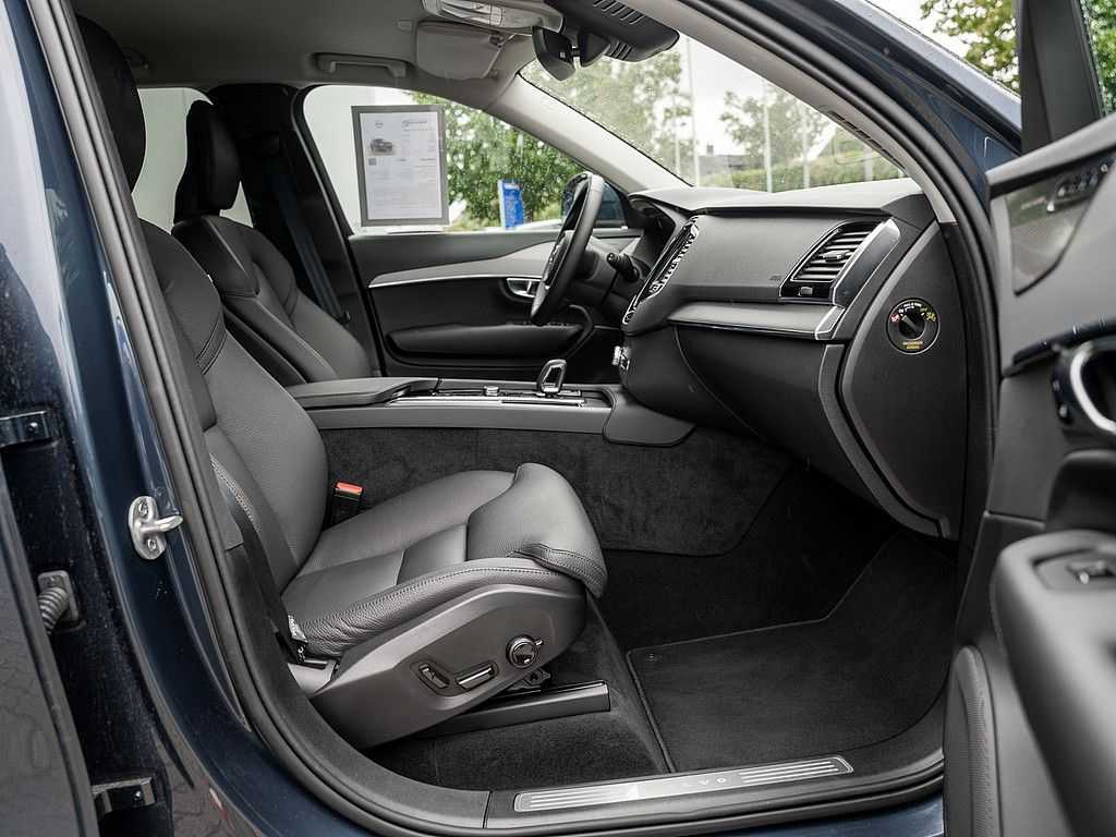 Volvo  T8 AWD Bright