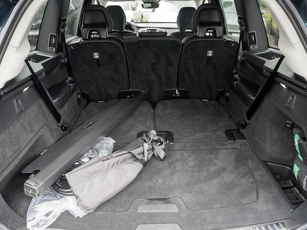 Volvo  T8 AWD Bright