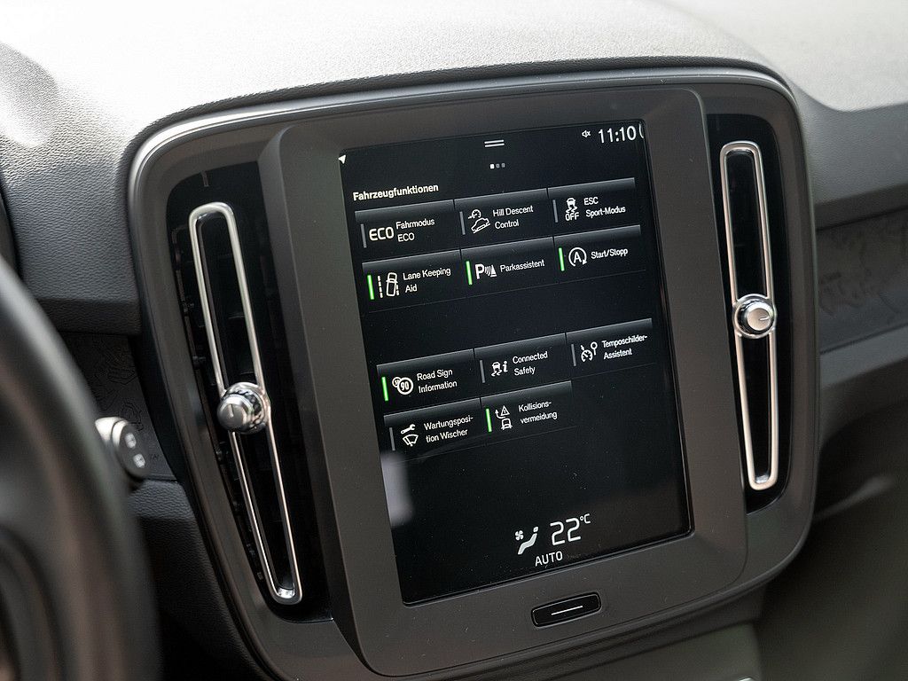 Volvo  T3 Momentum Core