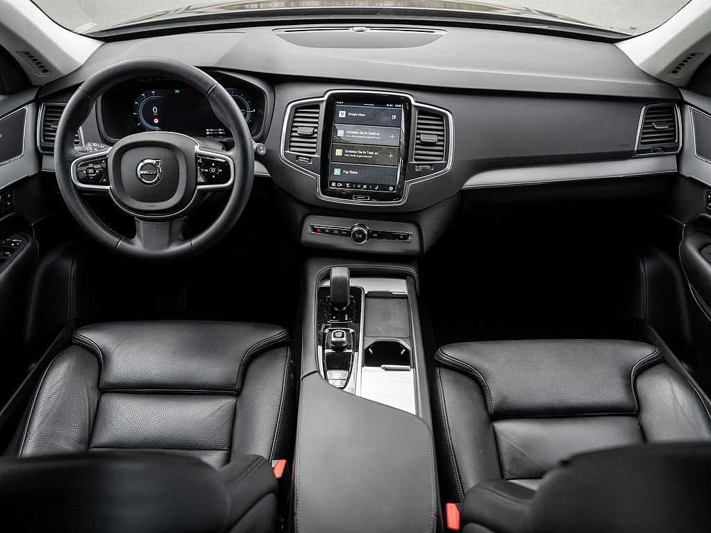 Volvo  T8 AWD Core