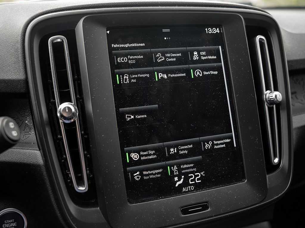 Volvo  T3 Momentum Core
