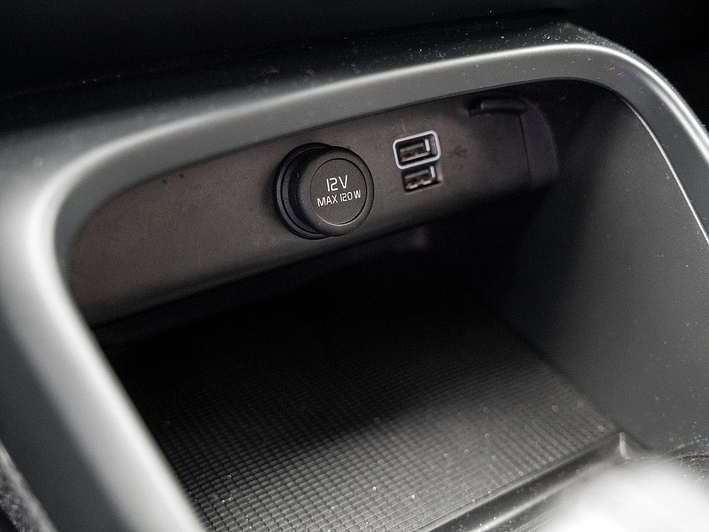 Volvo  T3 Momentum Core