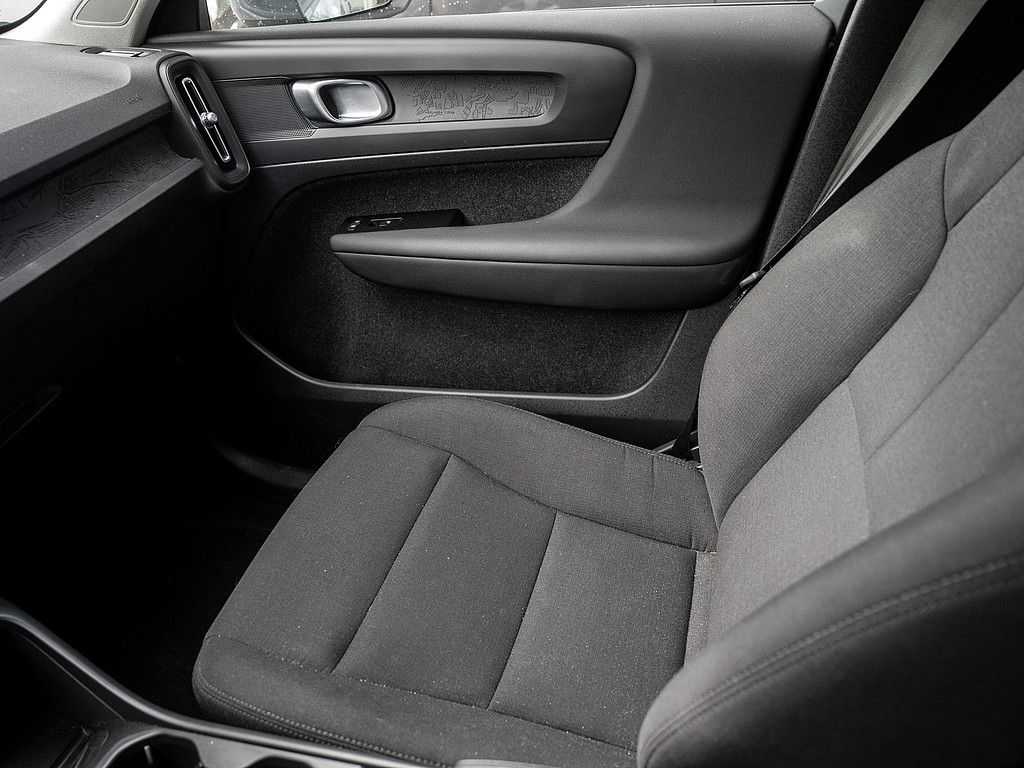 Volvo  T3 Momentum Core
