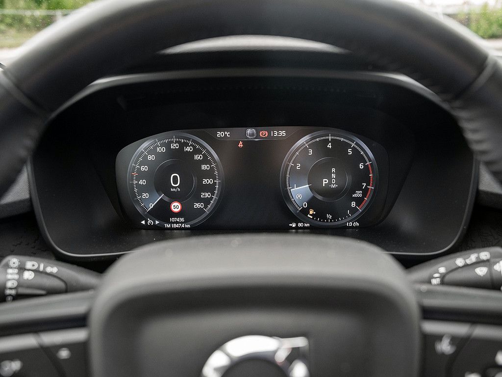 Volvo  T3 Momentum Core