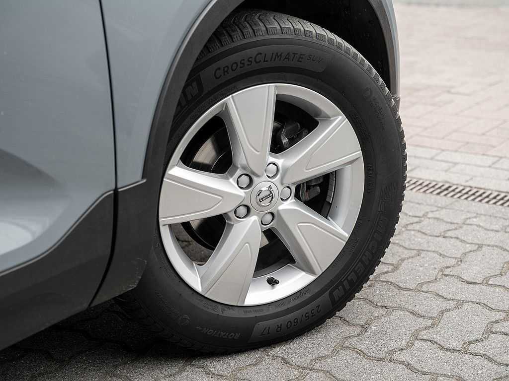 Volvo  T3 Momentum Core