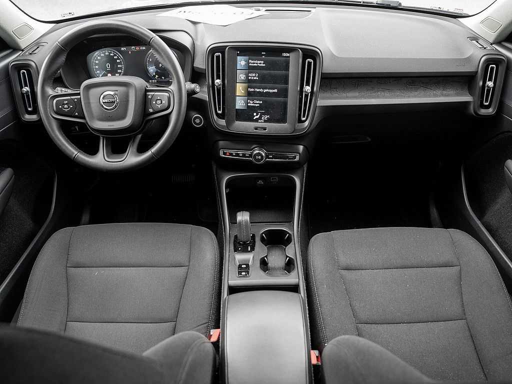 Volvo  T3 Momentum Core