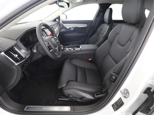 Volvo  T8 AWD Plus Dark