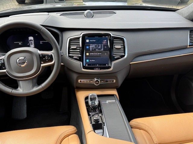 Volvo  T8 AWD Ultimate Dark Bowers & Wilkins PANO