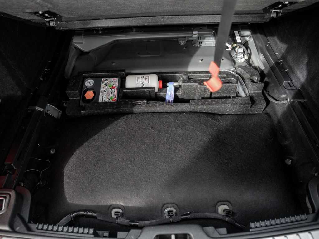Volvo  T6 AWD Recharge Core