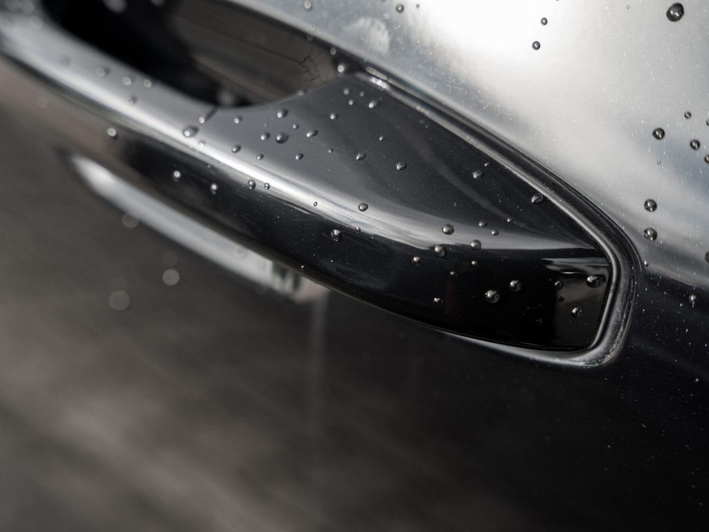 Volvo  T6 AWD Recharge Core