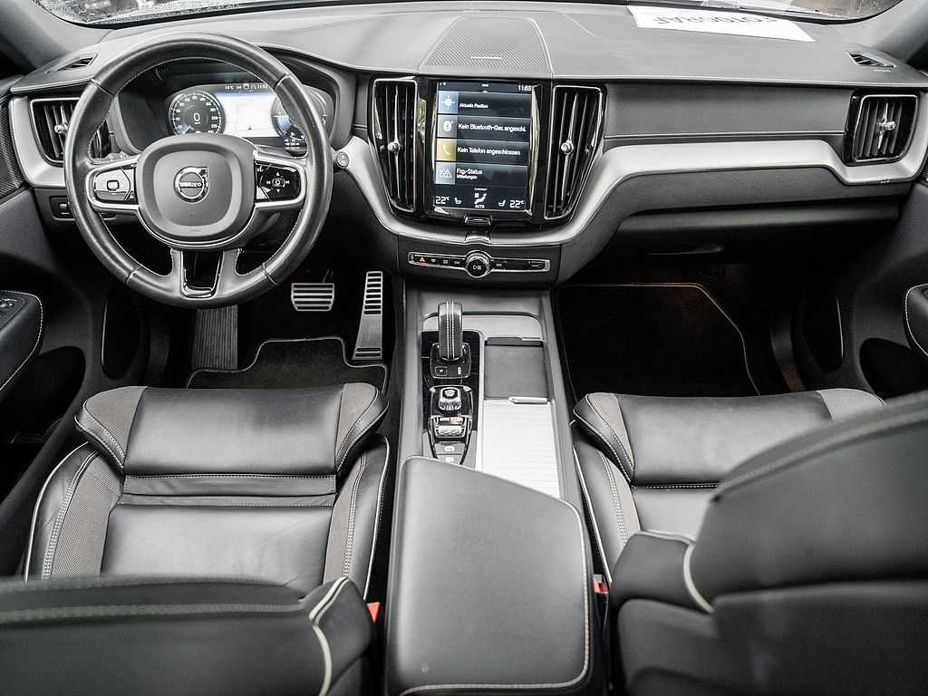 Volvo  T6 AWD R Design