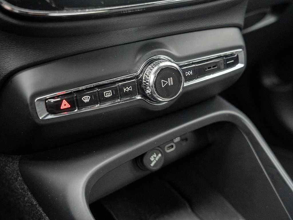 Volvo  Recharge Core