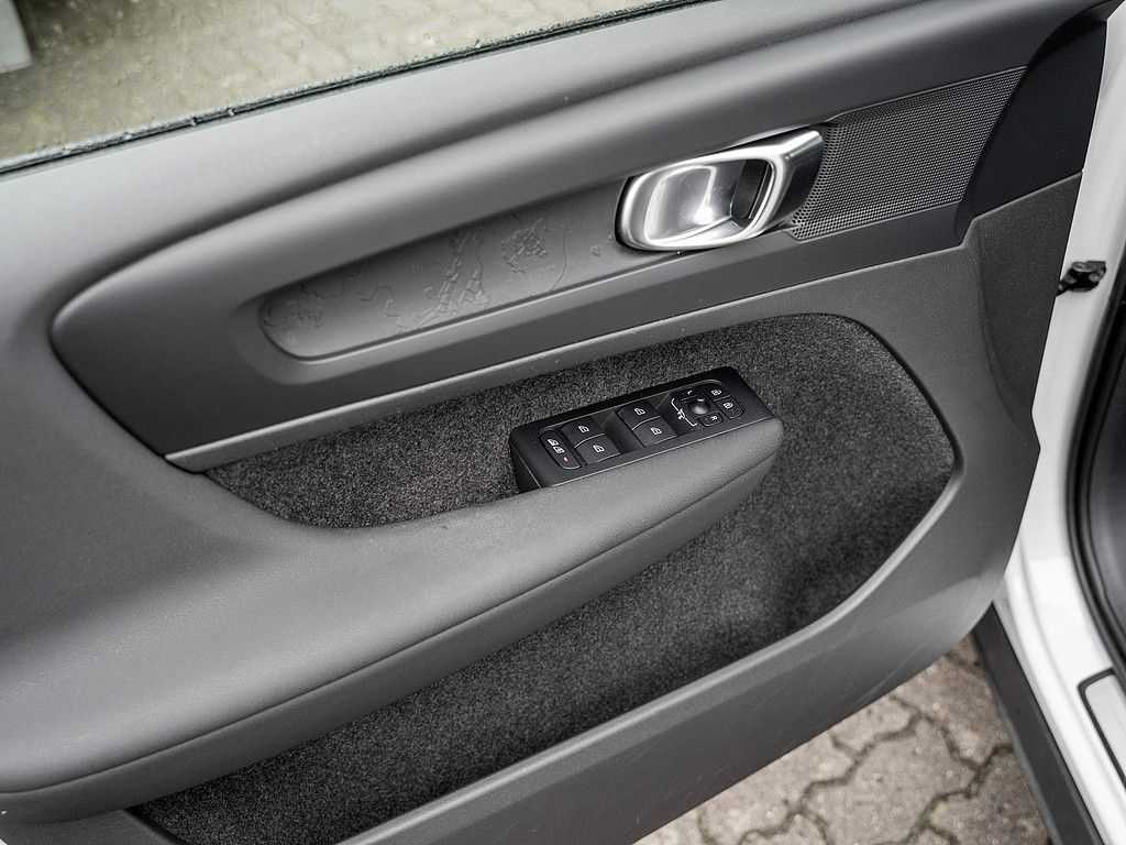 Volvo  Recharge Core