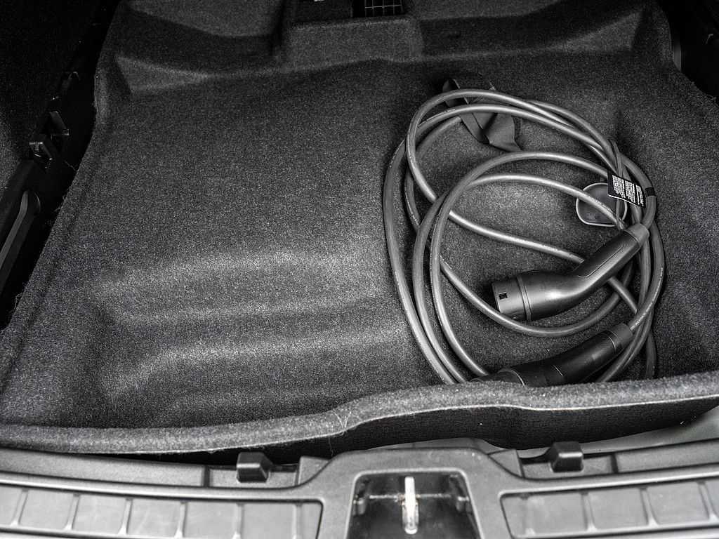 Volvo  Recharge Core