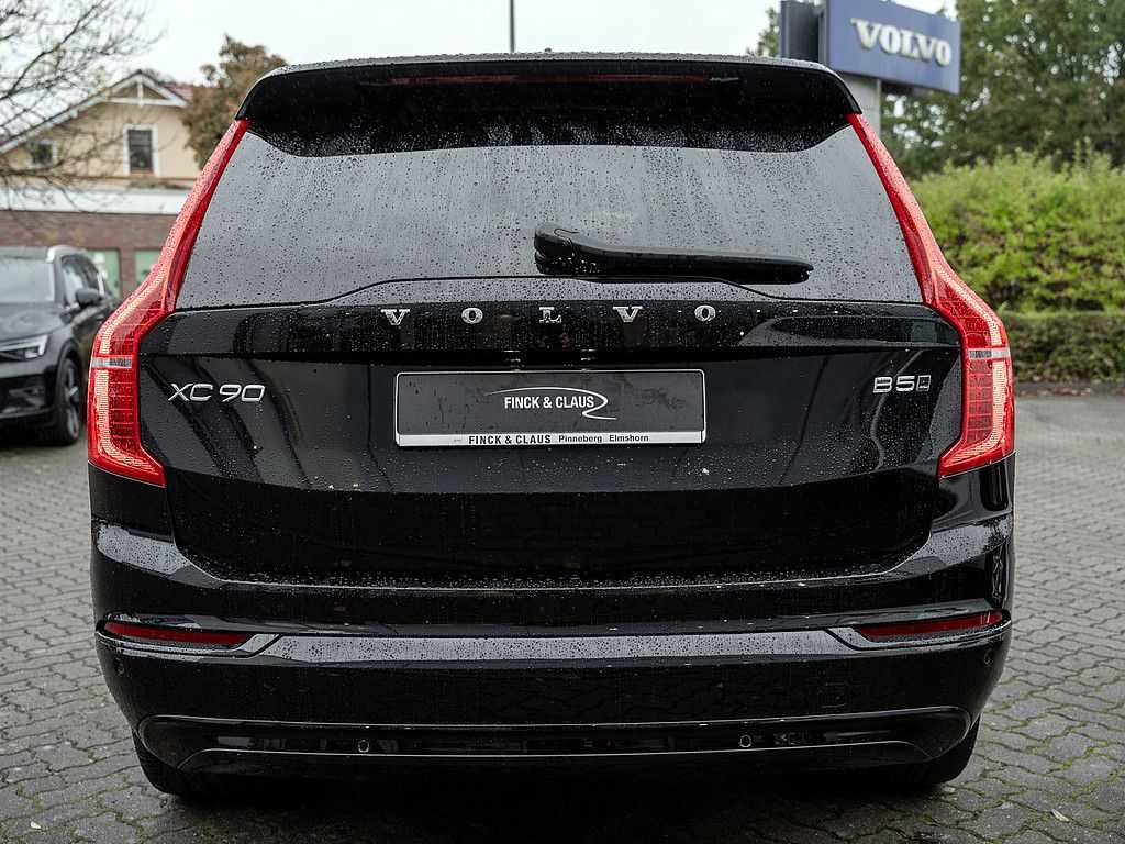 Volvo  B5 AWD Ultimate Dark