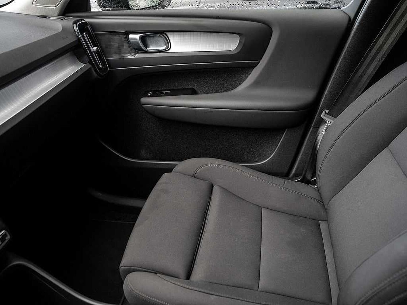 Volvo  T5 Recharge R Design Expression ACC, AHK