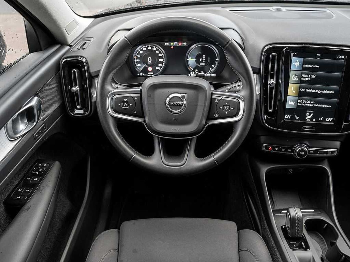 Volvo  T5 Recharge R Design Expression ACC, AHK