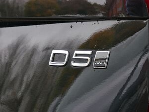 Volvo  D5 AWD Momentum