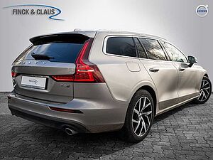 Volvo  T6 Momentum Pro Plug-In Hybrid AWD