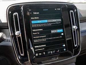 Volvo  R Design Recharge Pure Electric AWD