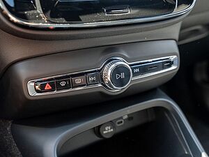 Volvo  R Design Recharge Pure Electric AWD