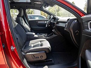 Volvo  R Design Recharge Pure Electric AWD