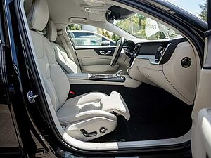 Volvo  T6 AWD Plus Bright