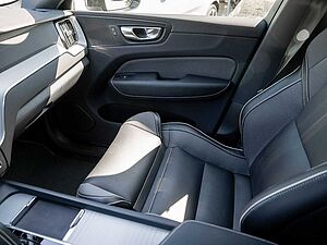 Volvo  B4 R-Design