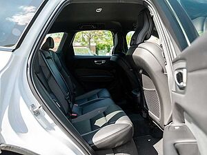 Volvo  B4 R-Design