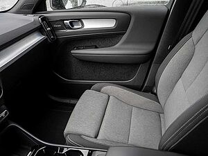 Volvo  T2 Plus Dark