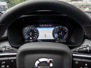 Volvo  T2 Plus Dark