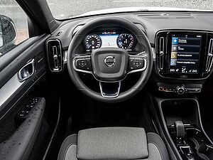 Volvo  T2 Plus Dark