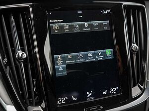 Volvo  T6 AWD Recharge R-Design