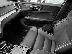 Volvo  T6 AWD Recharge R-Design