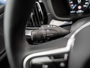 Volvo  T6 AWD Recharge R-Design