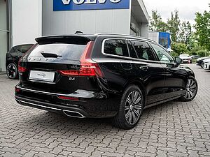 Volvo  B4 Plus Bright