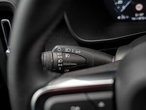 Volvo  T3 Momentum Pro