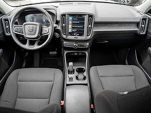 Volvo  T3 Momentum Pro