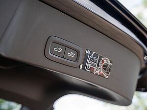 Volvo  T4 Inscription Expression Recharge Plug-In