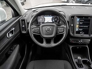 Volvo  T3 Momentum