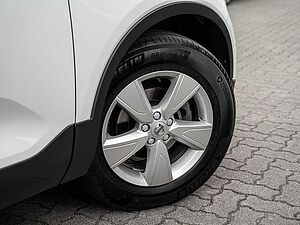 Volvo  T3 Momentum