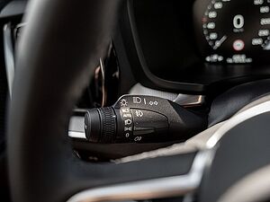 Volvo  T8 Recharge Plus Dark AWD