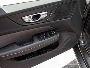 Volvo  T8 Recharge Plus Dark AWD
