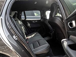 Volvo  T8 Recharge Plus Dark AWD
