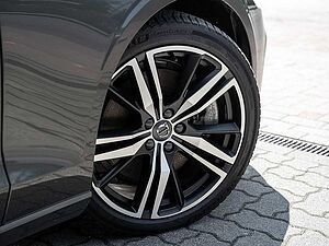 Volvo  T8 Recharge Plus Dark AWD