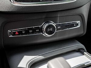 Volvo  T8 AWD Inscription Expression