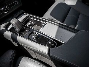 Volvo  T8 AWD Inscription Expression