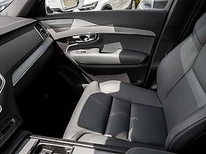 Volvo  T8 AWD Inscription Expression